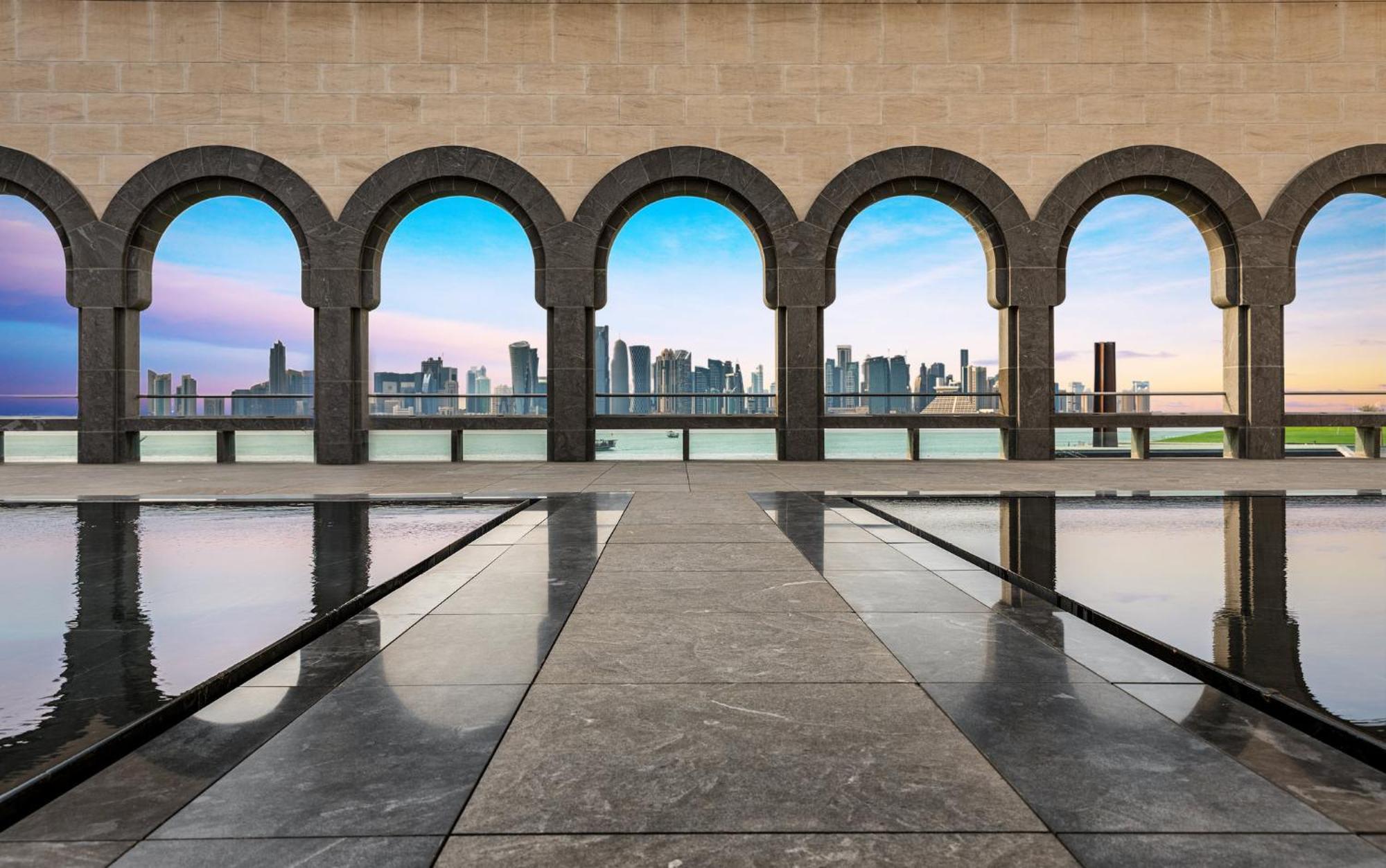 Abesq Doha Hotel And Residences, An Ihg Hotel Kültér fotó View of the skyline of Doha from the museum